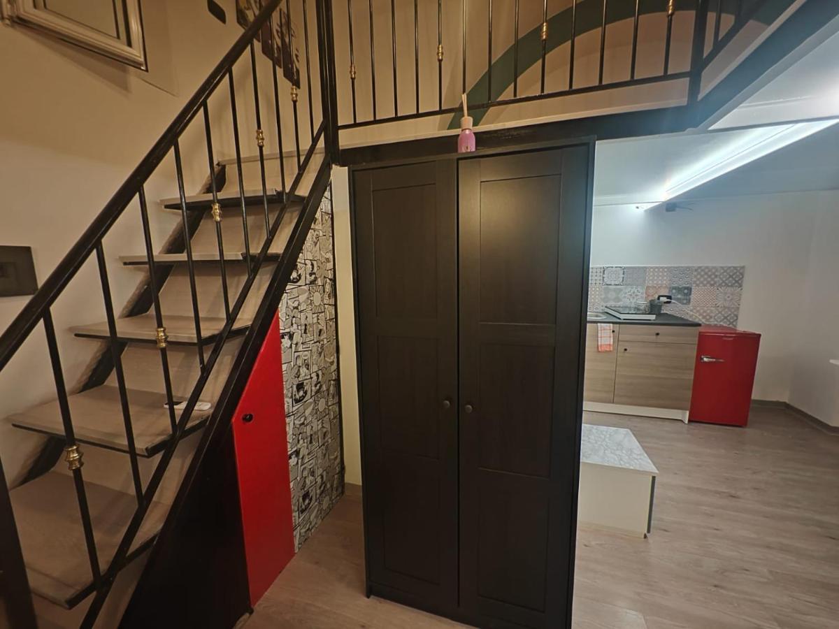 Mini Loft In Centro Bari Exterior foto