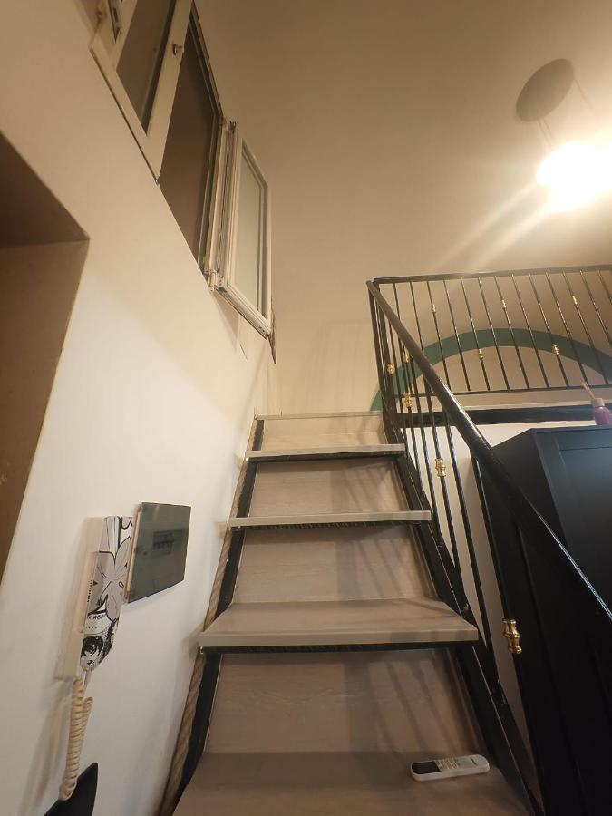 Mini Loft In Centro Bari Exterior foto