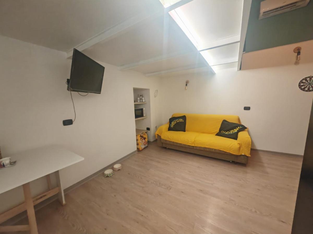 Mini Loft In Centro Bari Exterior foto